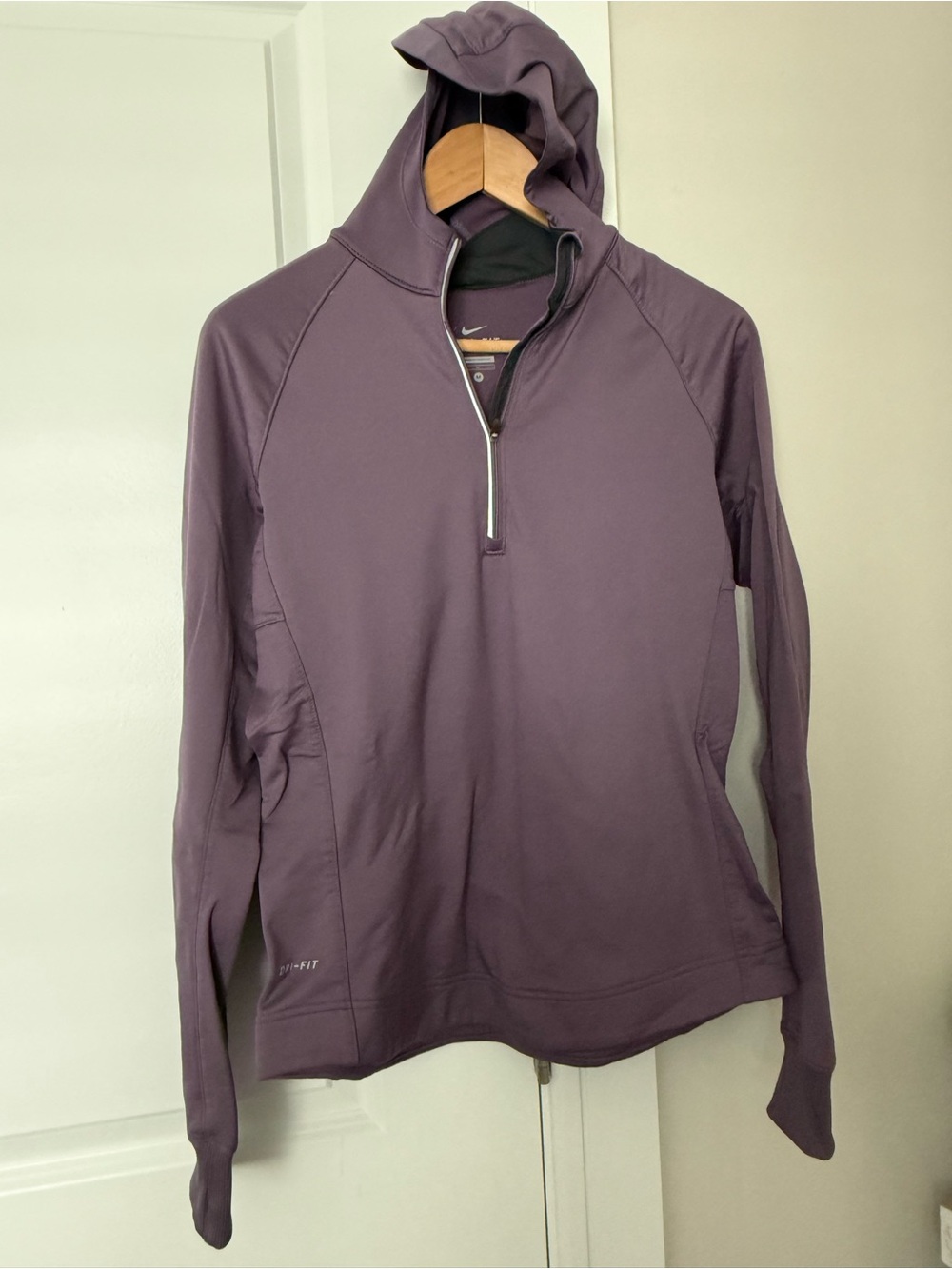 Nike Women’s Dri-FIT Purple Half-Zip Hoodie size Large